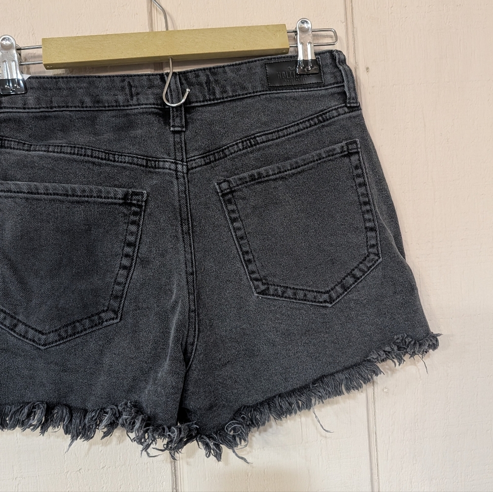 Hollister Ultra High Rise Mom Shorts Distressed Black - Picture 10 of 12